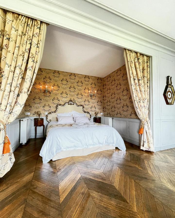 Castel Saint-Léonard Bed and Breakfast Falaise  Buitenkant foto