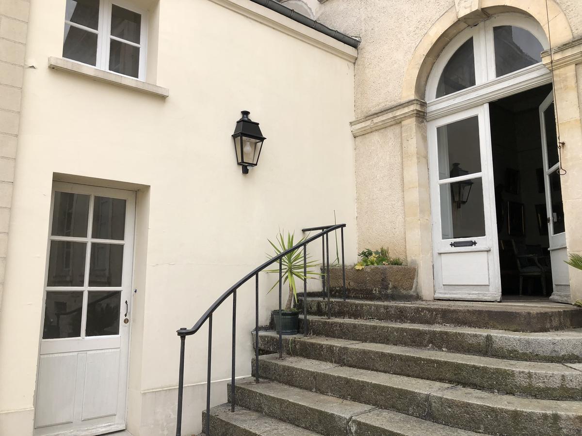 Castel Saint-Léonard Bed and Breakfast Falaise  Buitenkant foto