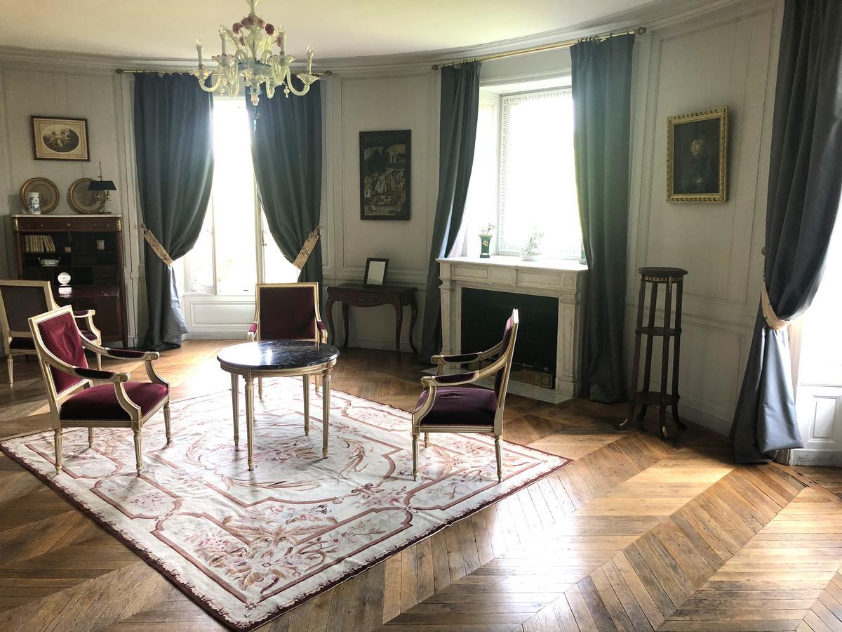 Castel Saint-Léonard Bed and Breakfast Falaise  Buitenkant foto