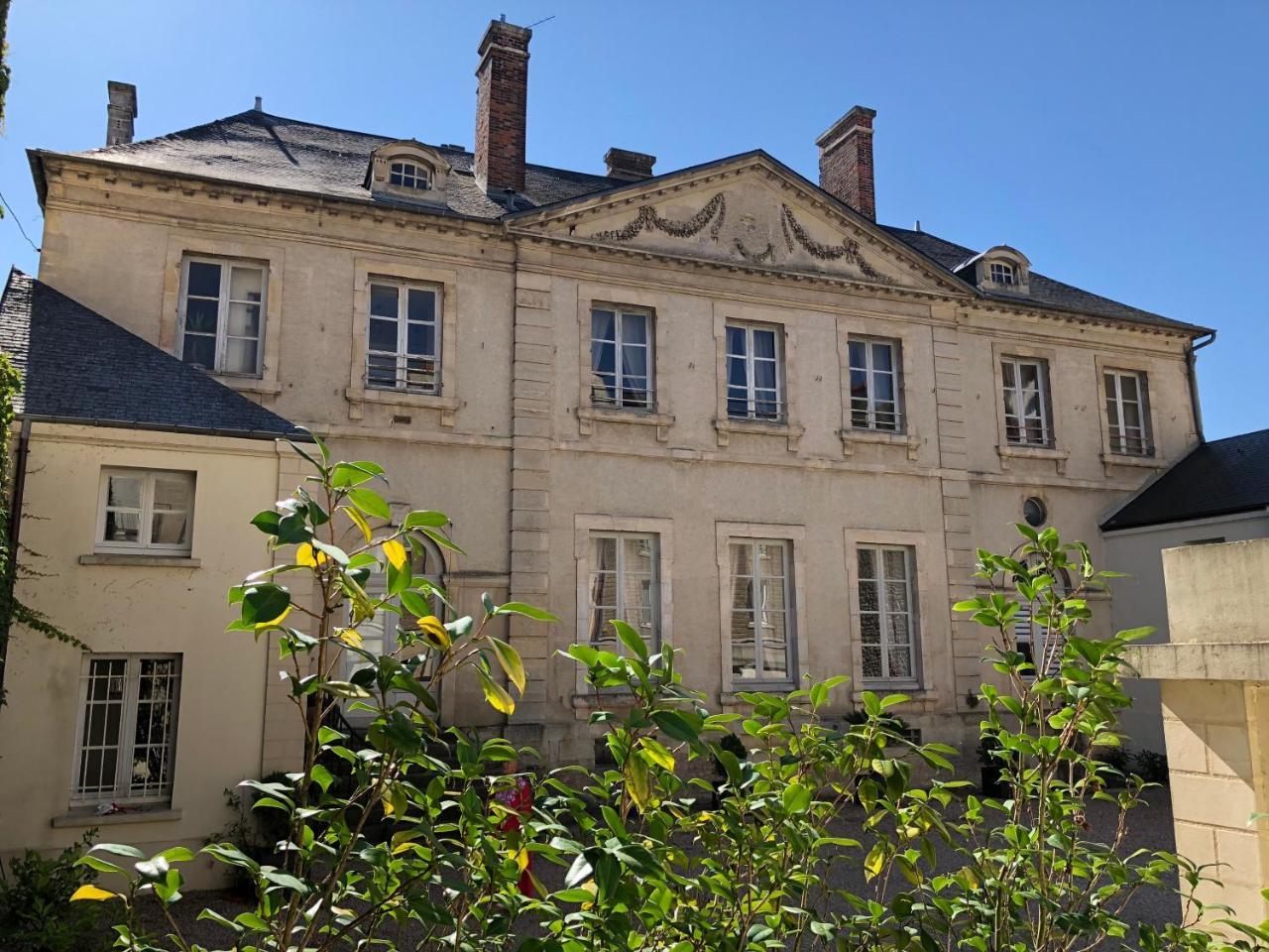 Castel Saint-Léonard Bed and Breakfast Falaise  Buitenkant foto
