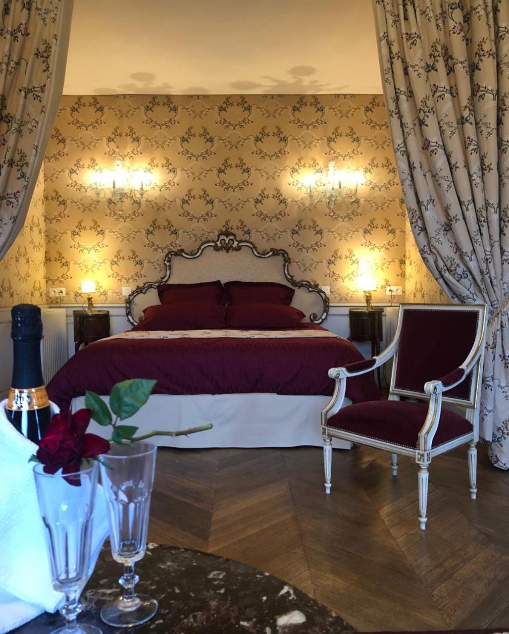 Castel Saint-Léonard Bed and Breakfast Falaise  Buitenkant foto